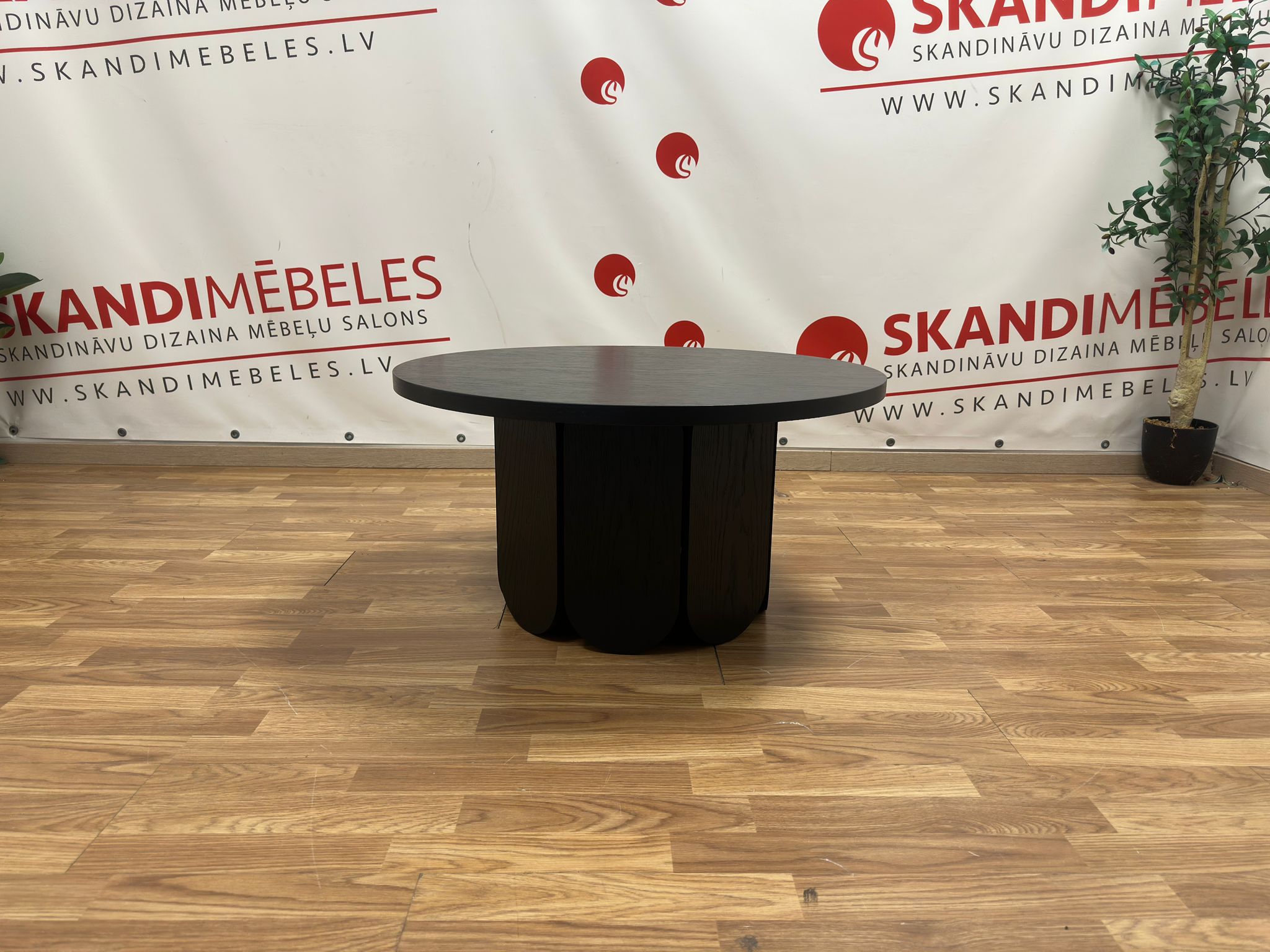 SOFT kafijas galdiņš (Ekspozīcija)